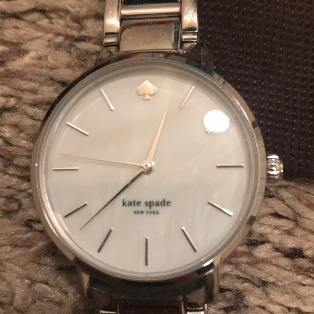 Watch - Picture 2 of 4